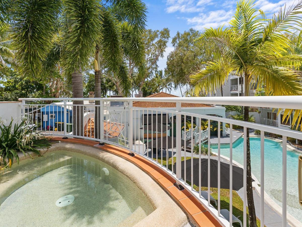 Alassio Apartments With Direct Pool Access Палм Коув Екстериор снимка